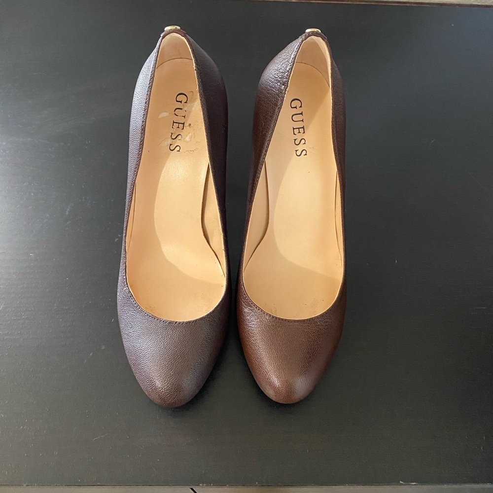 Guess High Heel Pumps